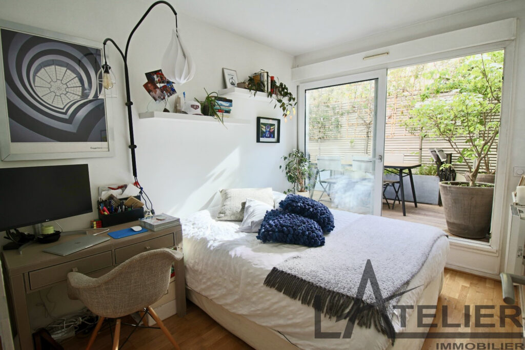 EXCLUSIVITÉ – BOULOGNE RUE TRAVERSIERE – APPARTEMENT COMME U – 4 pièces – 3 chambres – NR  – 79 m²