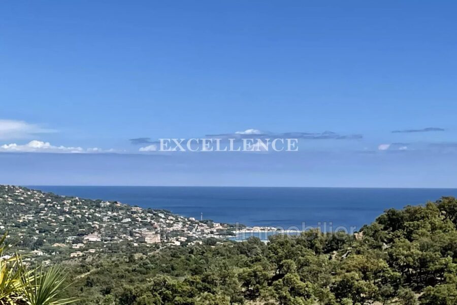 Maison à vendre à Sainte-maxime