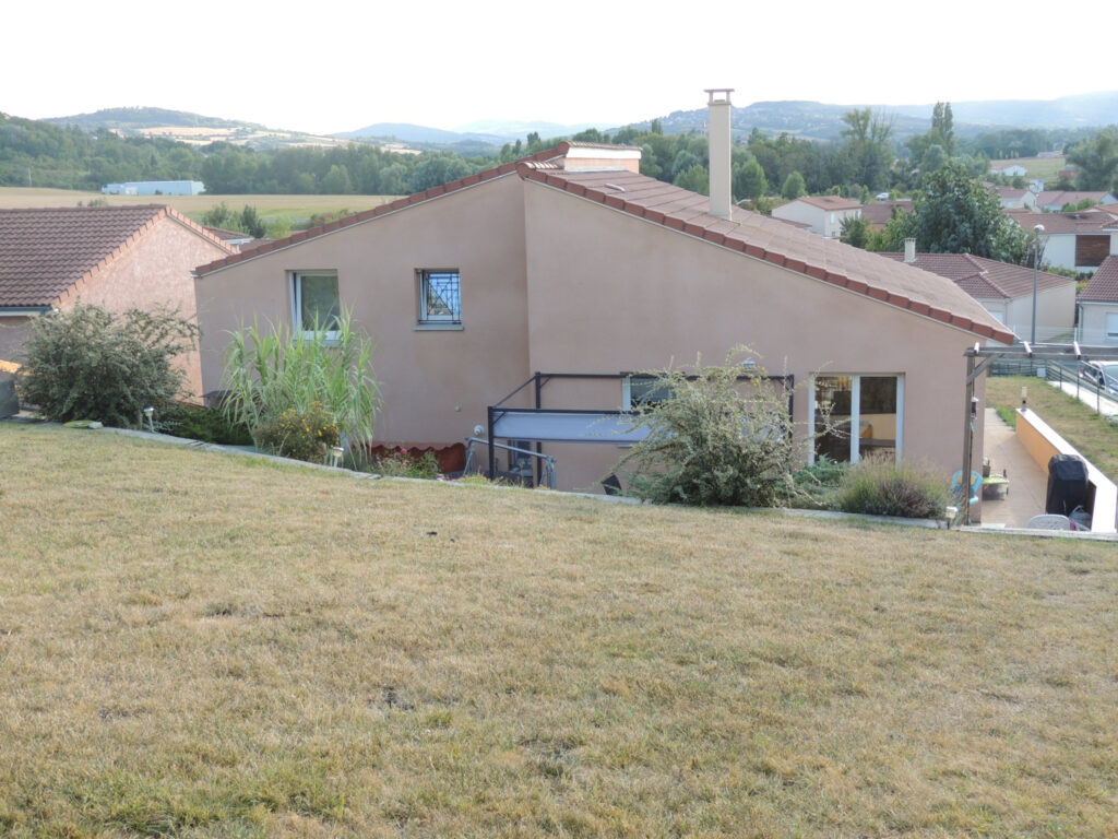   – 7 pièces – 4 chambres – NR  – 131 m²