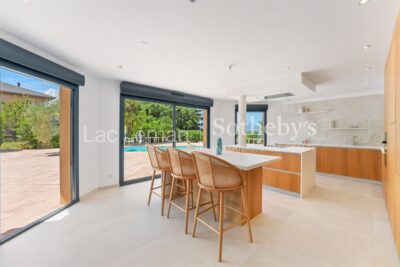 MESSERY – Villa avec piscine – Vue lac – 6 pièces – 4 chambres – 210 m²