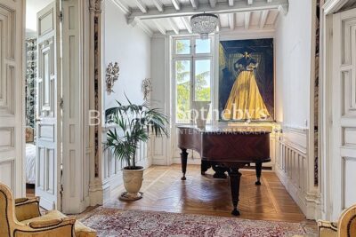 Somptueux appartement d&rsquo;environ 300 m² avec vue sur les Pyrénées – Palais Sorrento – 8 pièces – NR chambres – 300 m²