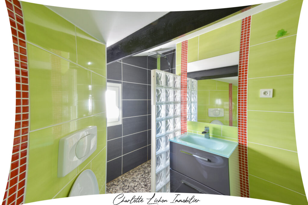 Maison de 184 m2 – 4 chambres – 2 039 m2 de terrain  – 7 pièces – 4 chambres – 6  – 184 m²