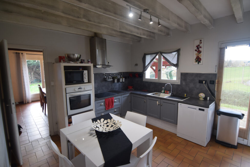 Belle villa de plain-pied à Itxassou – 4 pièces – 3 chambres – 8  – 140 m²