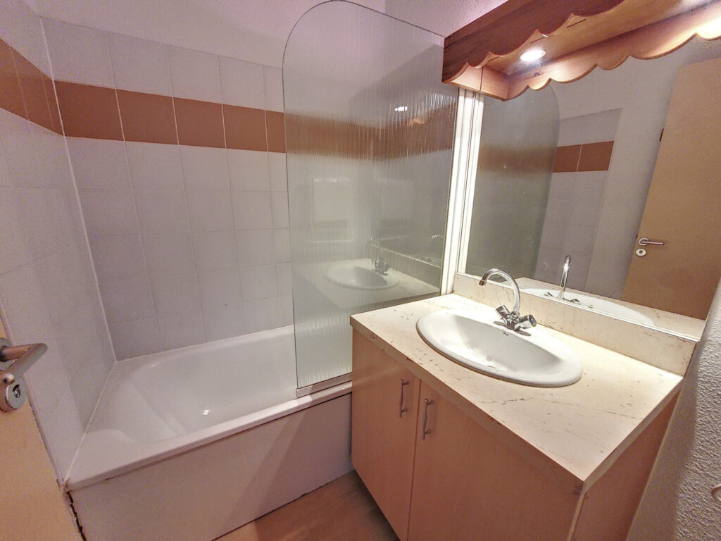 Appartement T2 avec balcon et parking couvert – 2 pièces – 1 chambre – 6  – 32.55 m²