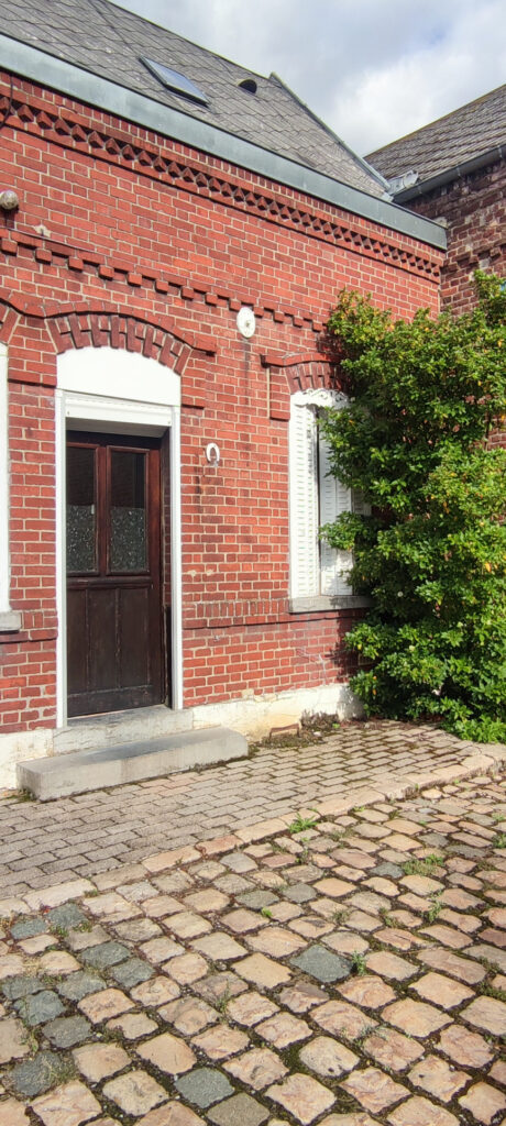 AUTHENTIQUE CORPS DE FERME …’Charme rural et hauts potenti – 8 pièces – 4 chambres – 6  – 186 m²