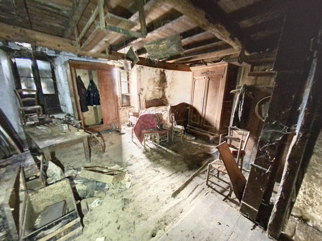 Maison Ercé 3 pièces 86 m2 – 3 pièces – 1 chambre – 6  – 86 m²