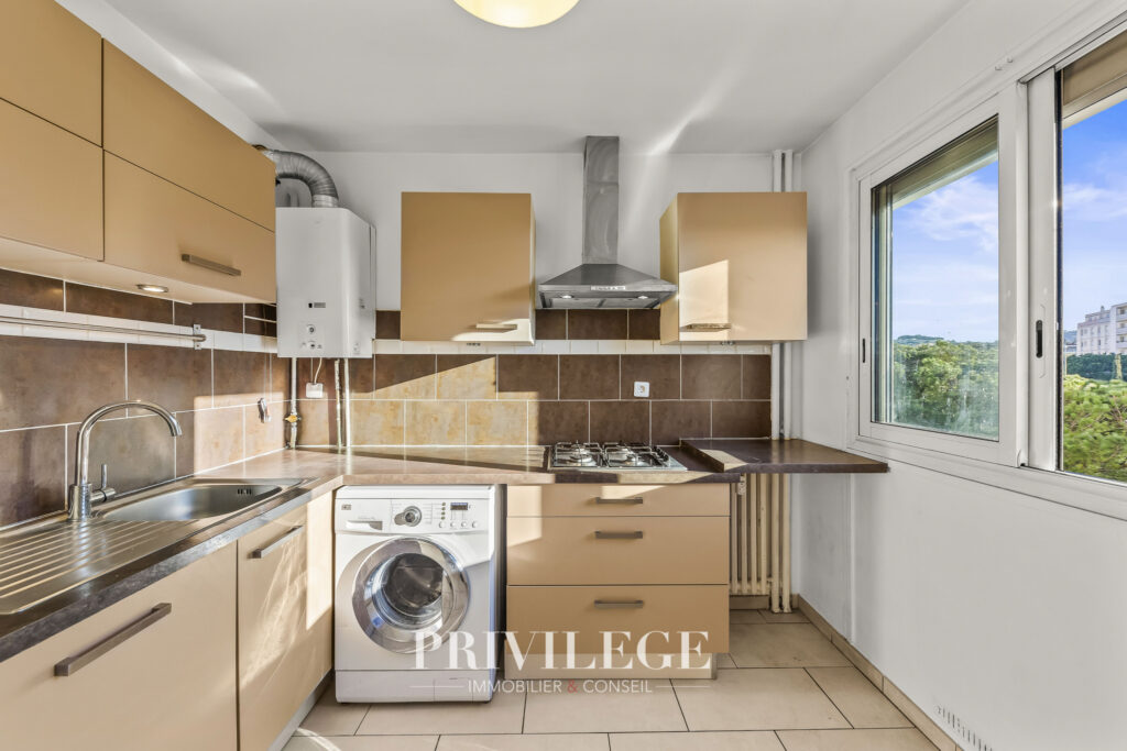 Appartement Le Cannet 2 pièces avec balcon – 2 pièces – 1 chambre – 8  – 44 m²