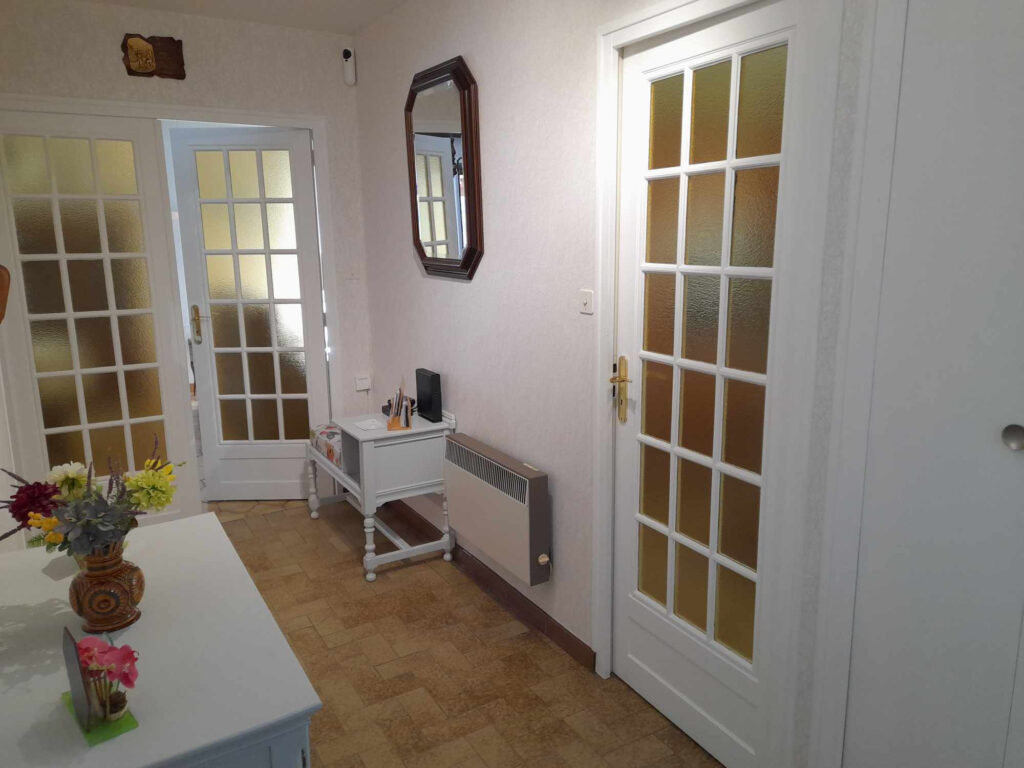 Un bijou (semi-plain-pied) sur 46 ares – 9 pièces – 6 chambres – 6  – 200 m²