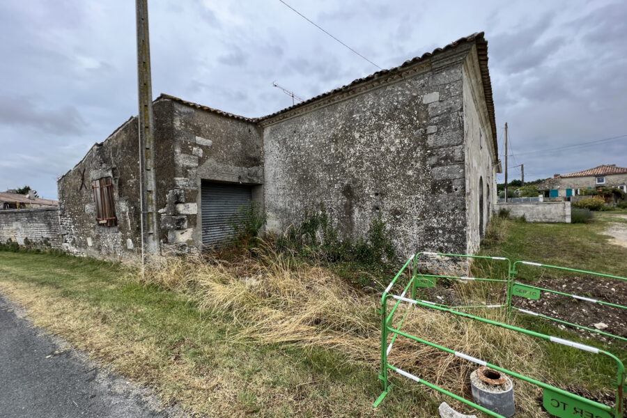 Maison à vendre à Chenac-saint-seurin-d&rsquo;uzet