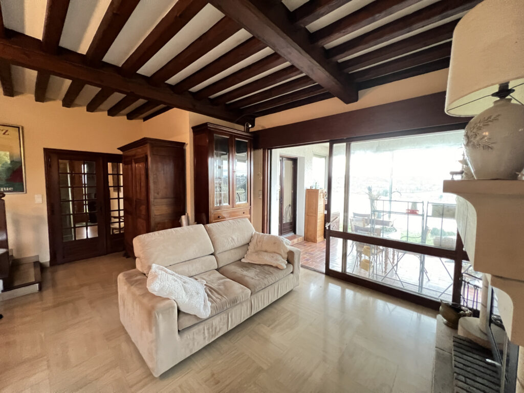 Villa avec piscine – 5 pièces – 3 chambres – 4  – 120 m²