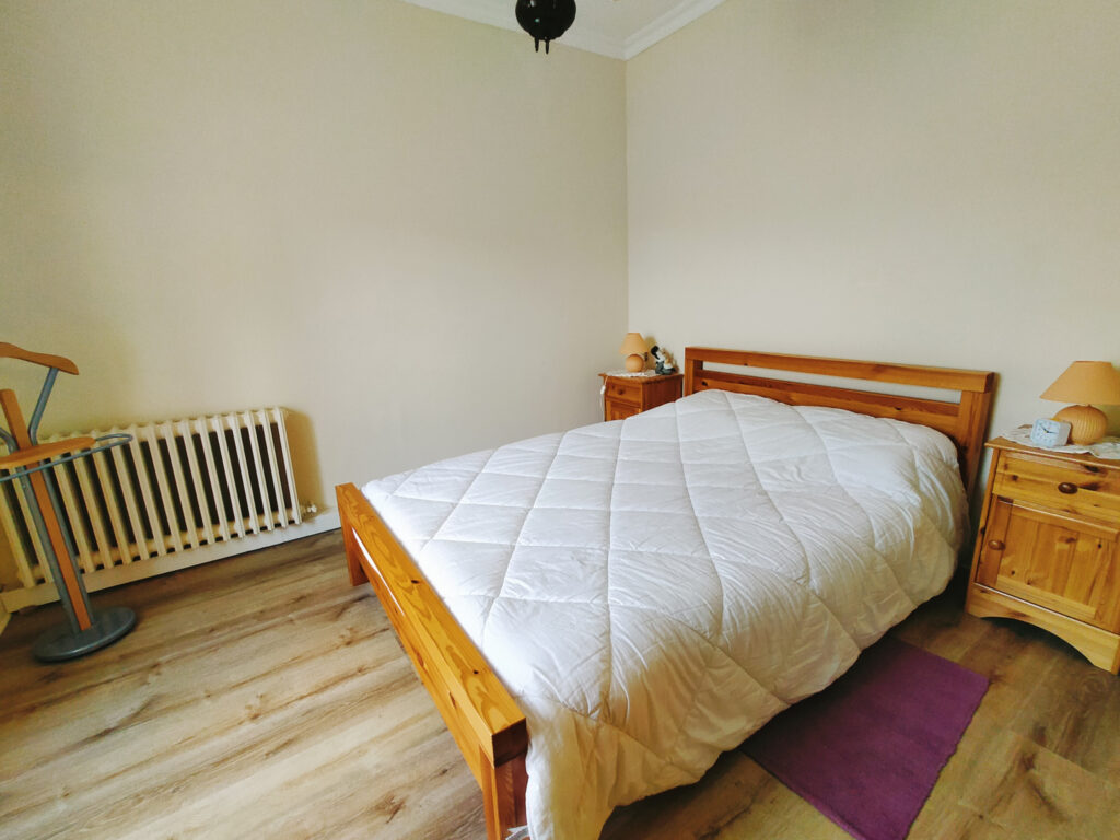 PLOUBAZLANEC, secteur recherché, vue sur mer imprenable.  – 8 pièces – 4 chambres – 6  – 179.1 m²