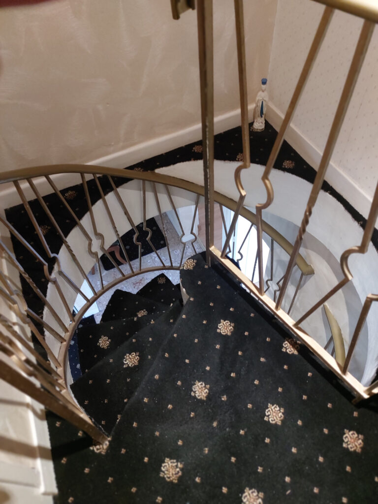 Quartier résidentiel sortie Vichy – 8 pièces – 4 chambres – 6  – 200 m²