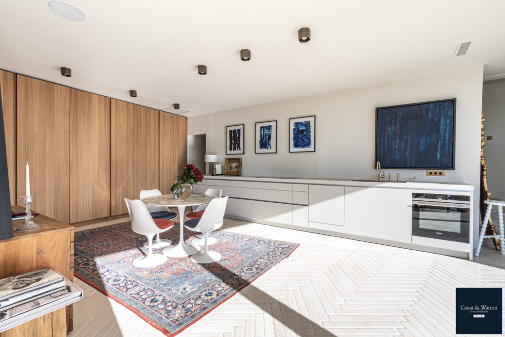 A Vendre, Maison d’Architecte de 333 m2 avec Terrasse et Pis – 10 pièces – 7 chambres – 6  – 333 m²