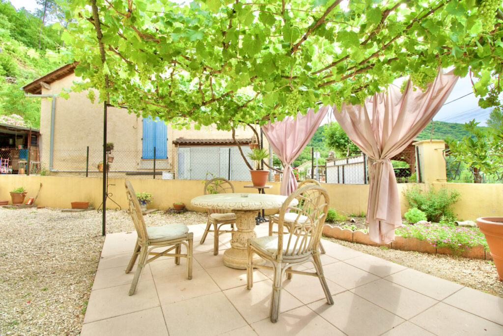 Maison 100m2 ST MARTIN DE VALGAGUES – 4 pièces – 3 chambres – NR  – 100 m²