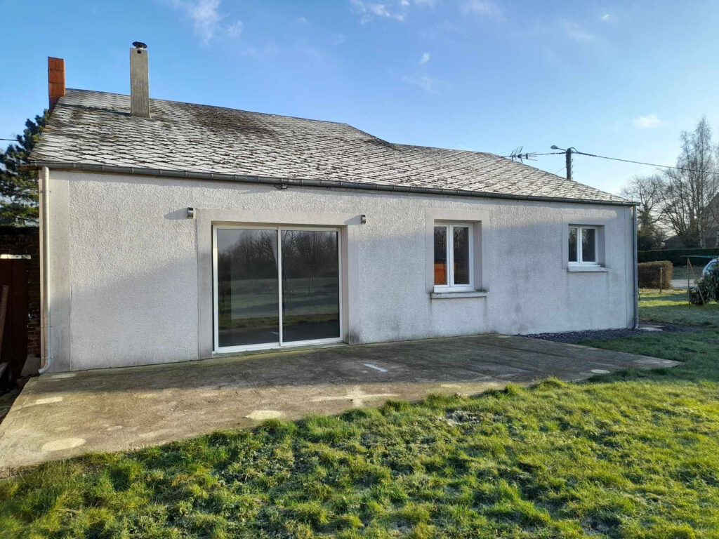 Semi-plain-pied – 4 pièces – 3 chambres – 6  – 130 m²