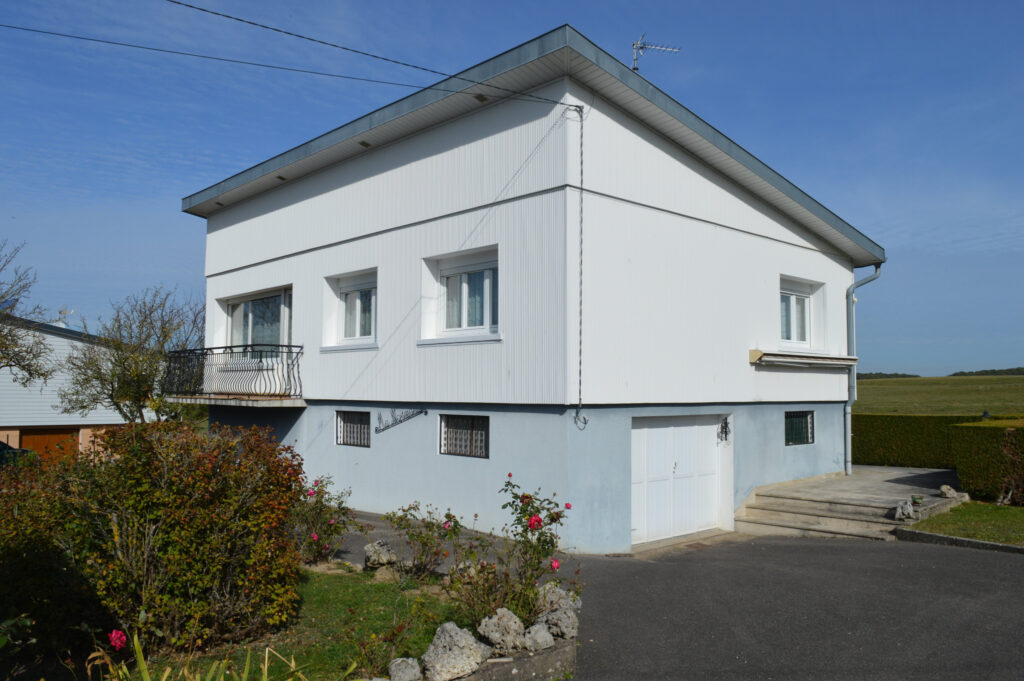 Maison sur sous-sol 2 chambres avec terrasse à Contrexeville – 4 pièces – 2 chambres – 6  – 76 m²