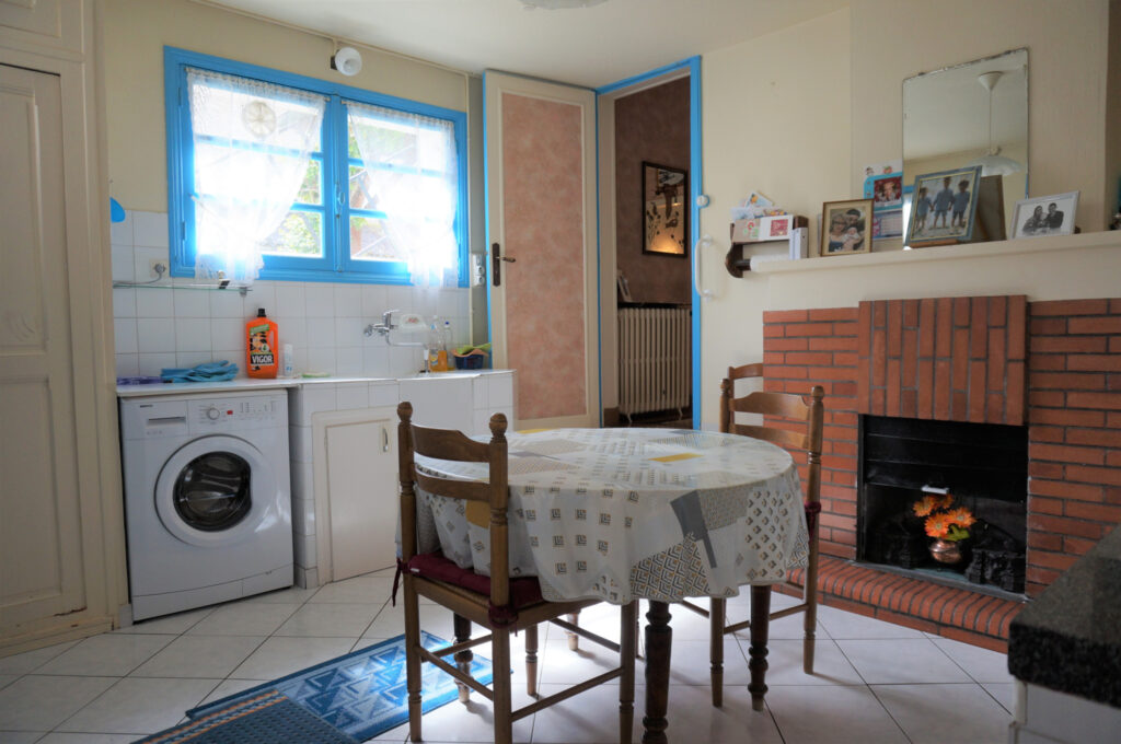 Maison 5 pièces de 135 m2 proche port et commerces – 5 pièces – 4 chambres – 6  – 135 m²