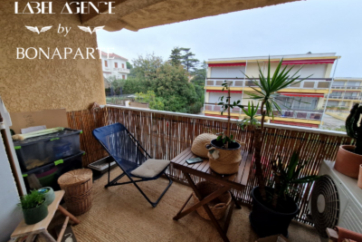 Appartement T2 centre-ville, terrasse, Vue mer latérale et g – 2 pièces – 1 chambre – 42 m²