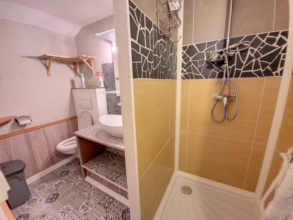 Chalet mitoyen sur Guzet la station – 2 pièces – 1 chambre – 6  – 30.83 m²