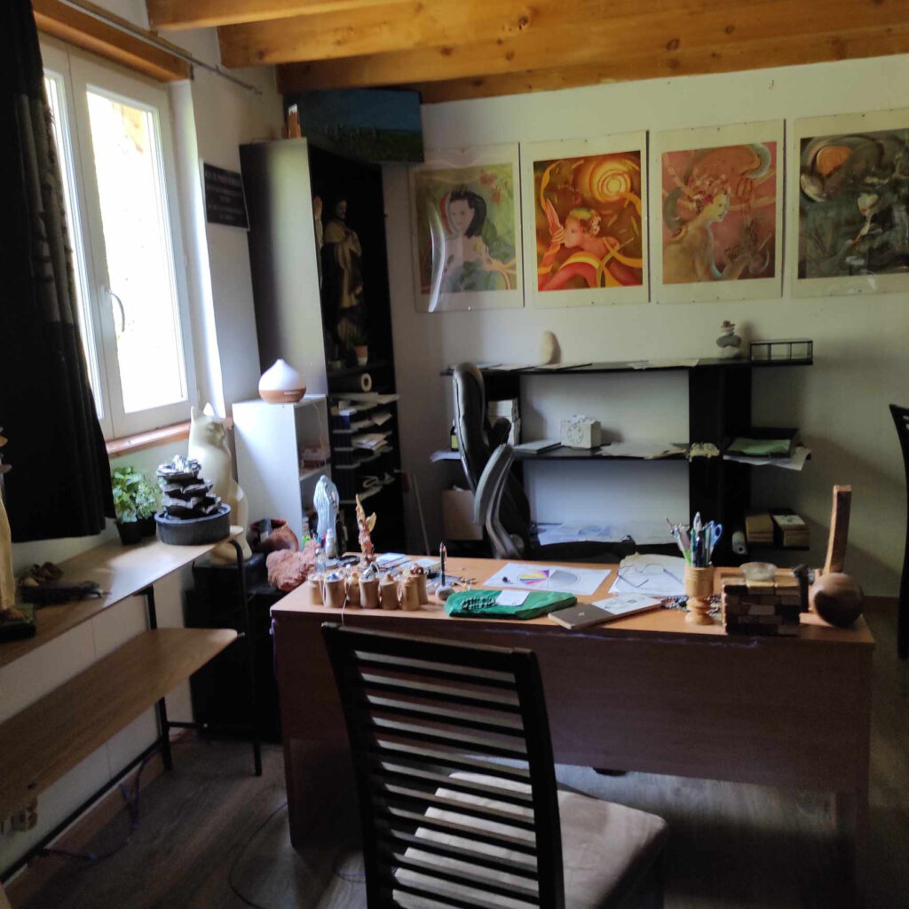 MAISON CAMPAGNARDE ET SON LOCAL COMMERCIAL…INDEPENDANT. – 6 pièces – 4 chambres – 6  – 135 m²