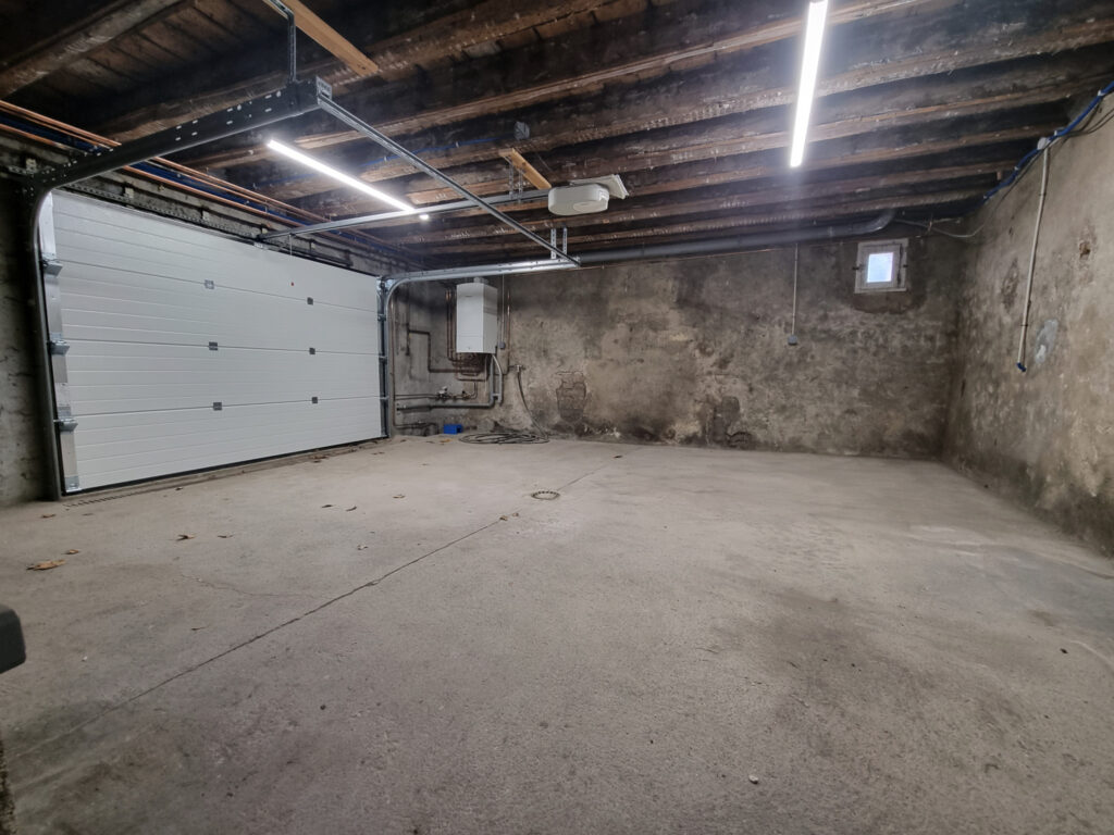 maison centre ville avec petit extérieur – 4 pièces – 2 chambres – 6  – 76 m²