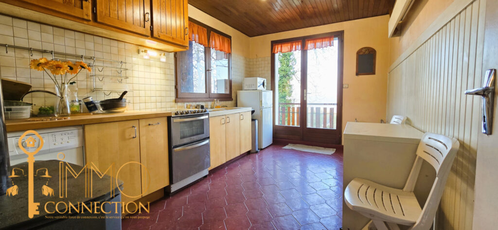 Ensemble immobilier de 200 m2 habitables – 6 pièces – 5 chambres – 6  – 200 m²