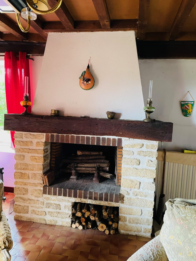 Magnifique Corps de Ferme du 18ème siècle – 5 pièces – 2 chambres – 2  – 77 m²