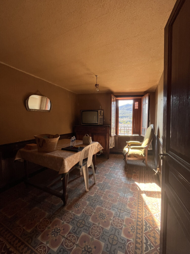 Amelie les Bains/ Palalda – 4 pièces – 2 chambres – 6  – 94 m²