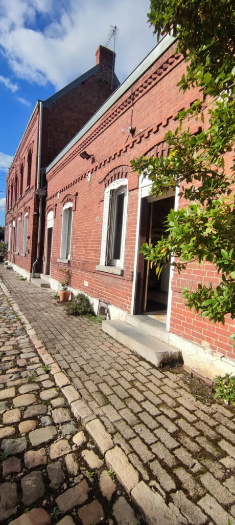 AUTHENTIQUE CORPS DE FERME …’Charme rural et hauts potenti – 8 pièces – 4 chambres – 6  – 186 m²