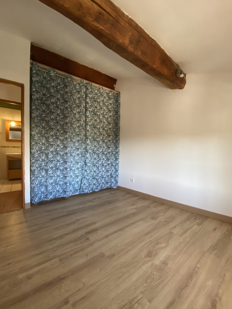 APPARTEMENT T3 – 68,65m2 – 3 pièces – 2 chambres – 6  – 68.65 m²