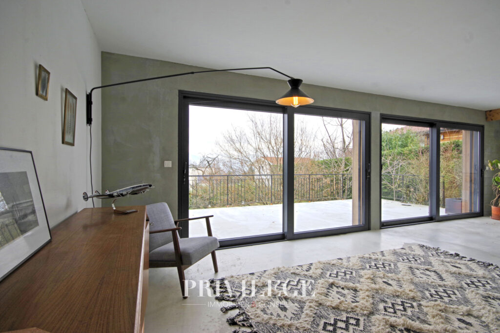 Maison 6 pièces – 145m2 – 5 pièces – 3 chambres – 8  – 145 m²