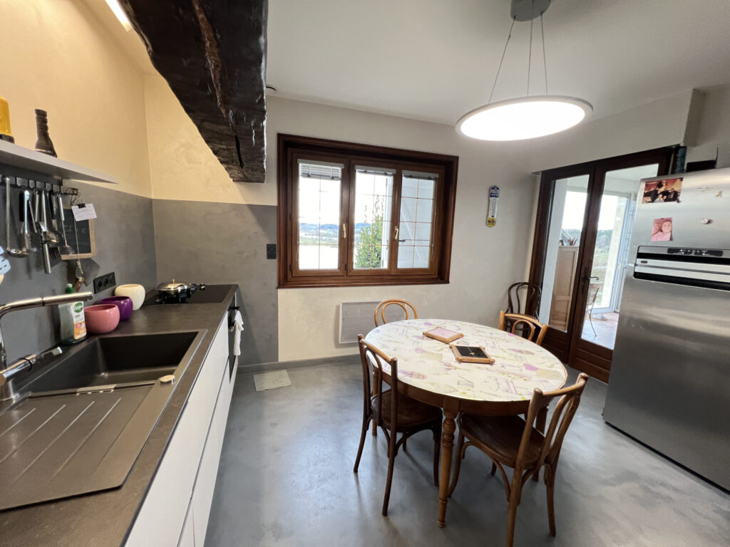 Villa avec piscine – 5 pièces – 3 chambres – 4  – 120 m²