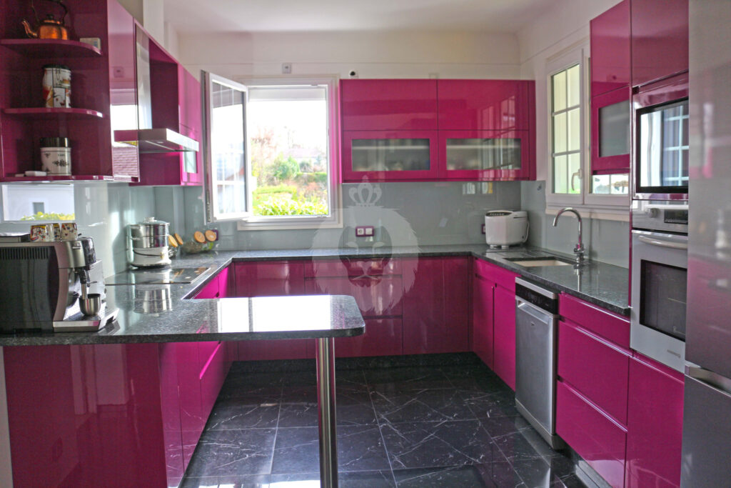 Maison 230m2 à proximité du RER A, écoles et parcs – 7 pièces – 4 chambres – 6  – 230 m²