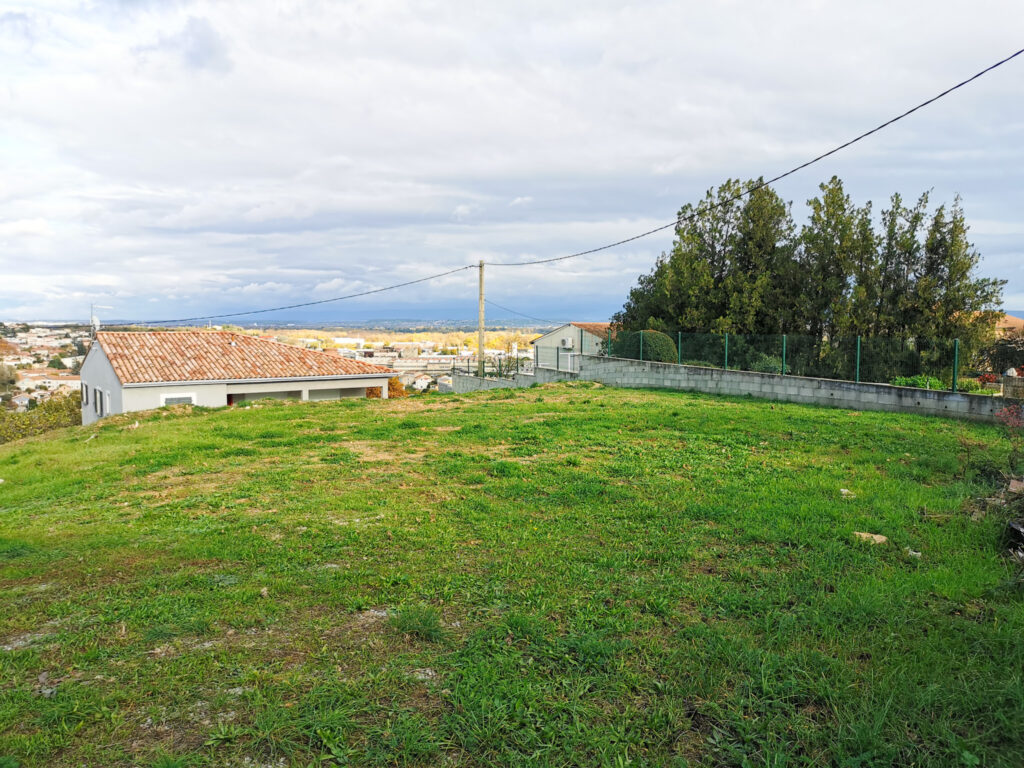 Maison individuelle de 138m2 habitables sur 2204m2 de terrai – 6 pièces – 4 chambres – NR  – 138 m²