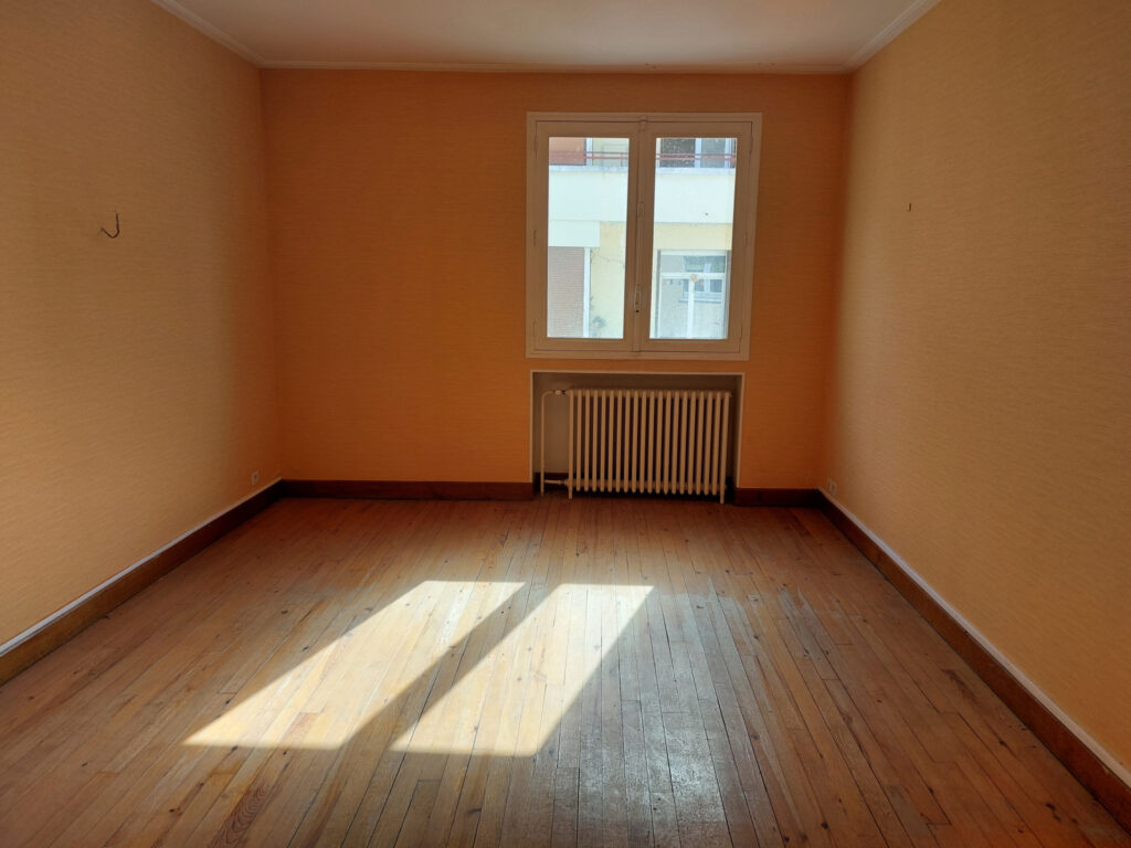 Immeuble de 450 m2 en plein centre-ville à Vichy – NR pièces – NR chambres – 6  – 450 m²