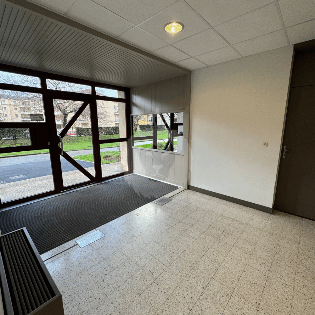 Vente meublée Appartement 4 pièces  – 4 pièces – 2 chambres – 6  – 81.41 m²