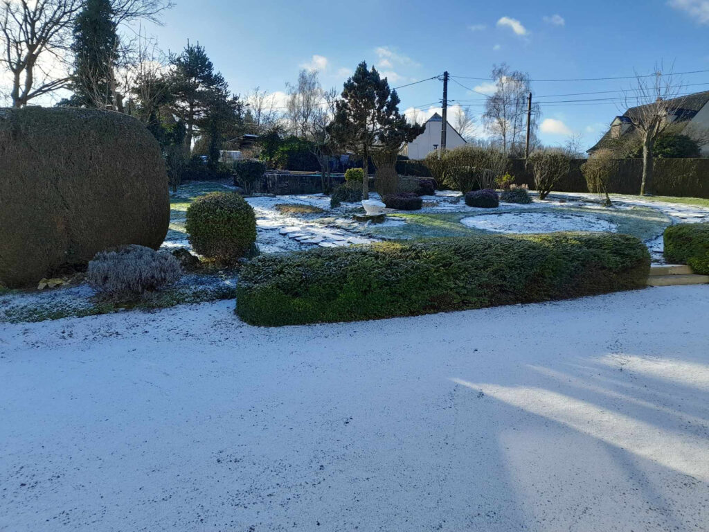 Un bijou (semi-plain-pied) sur 46 ares – 9 pièces – 6 chambres – 6  – 200 m²