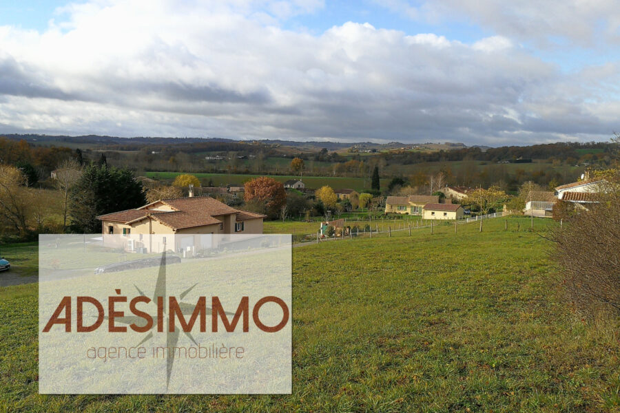 Terrain à vendre à Sainte-suzanne