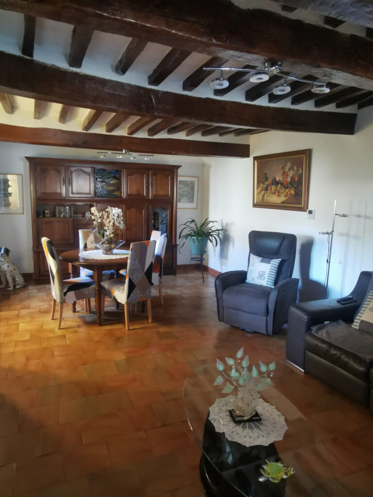 Maison en pierres LUZIERS  – 5 pièces – 4 chambres – NR  – 120 m²