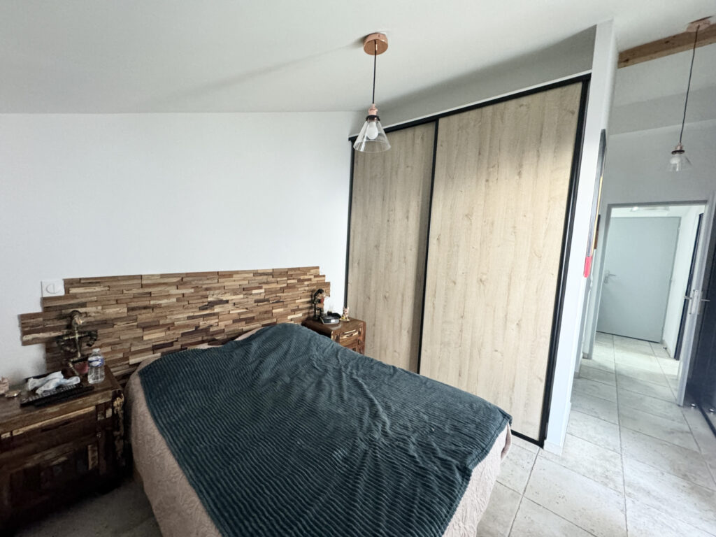 Duplex 4 pièces 120 m2 vue étang MARTIGUES – 4 pièces – 2 chambres – NR  – 120 m²