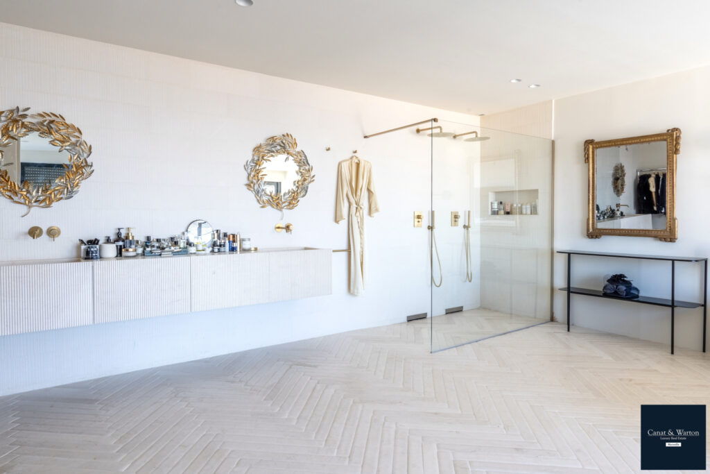 A Vendre, Maison d’Architecte de 333 m2 avec Terrasse et Pis – 10 pièces – 7 chambres – 6  – 333 m²