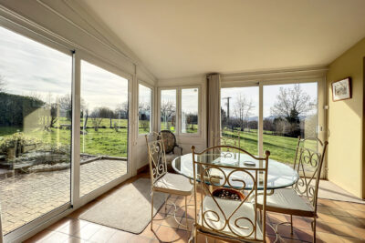 Maison 146 m2 – 4 chambres – 2 garages – terrain 3254 m2  – 6 pièces – 4 chambres – 146.16 m²