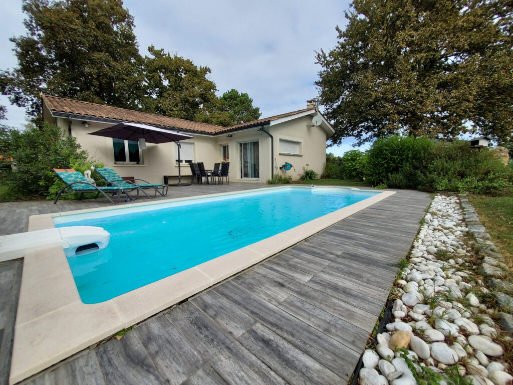 Maison avec piscine et second logement – 5 pièces – 4 chambres – 6  – 140 m²