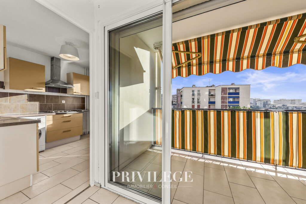 Appartement Le Cannet 2 pièces avec balcon – 2 pièces – 1 chambre – 8  – 44 m²