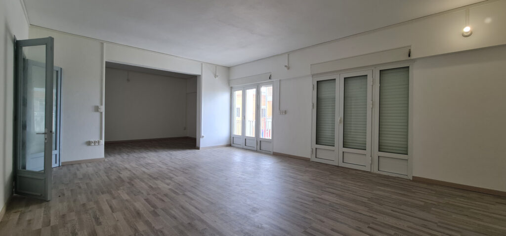 Saint-Pierre – centre-vile : appartement T4 de +150 m2 – 4 pièces – 3 chambres – 6  – 150 m²