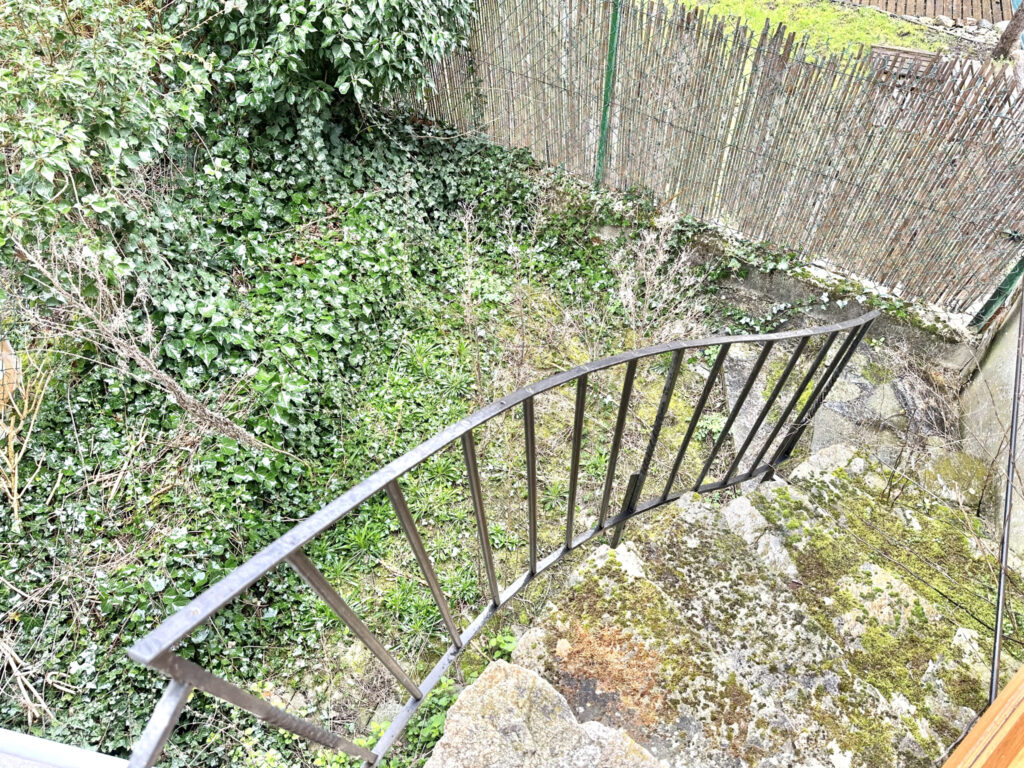 Maison de village 3 pièces 35m2 – 3 pièces – 2 chambres – NR  – 35 m²