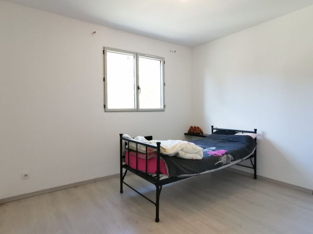 Maison individuelle de 138m2 habitables sur 2204m2 de terrai – 6 pièces – 4 chambres – NR  – 138 m²