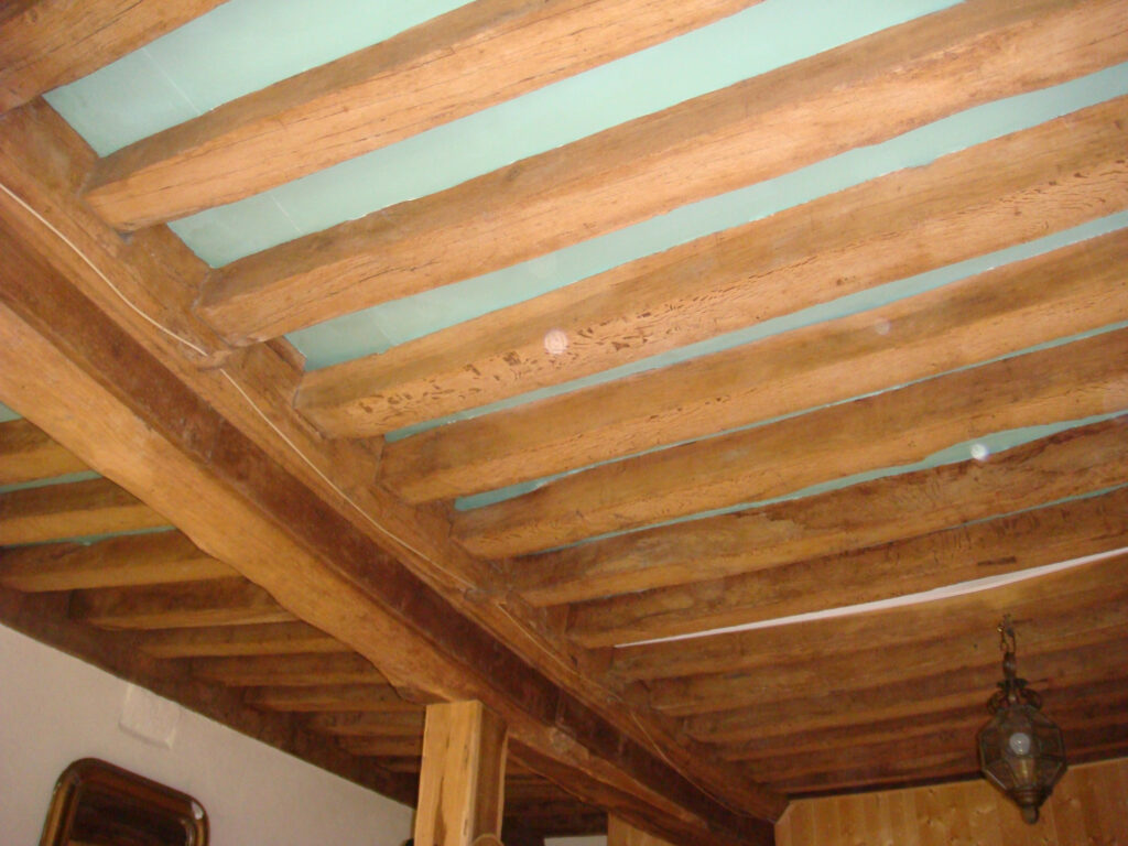  MAISON DE CHARME – 6 pièces – 4 chambres – 2  – 130 m²