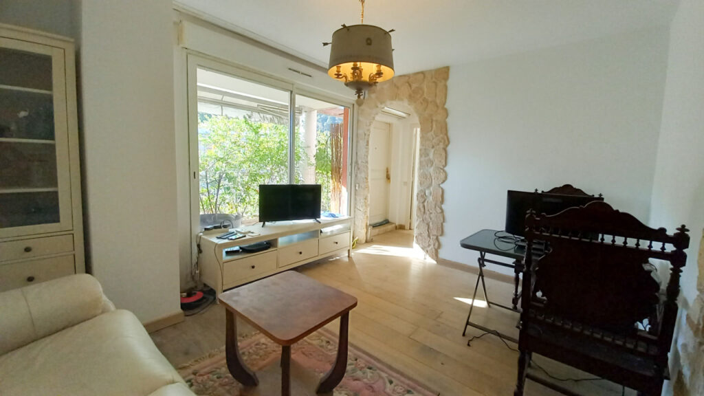 Appartement 3 pièces en rez-de-jardin  – 3 pièces – 2 chambres – 8  – 50.68 m²