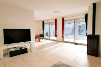 Maison individuelle de 138m2 habitables sur 2204m2 de terrai – 6 pièces – 4 chambres – 138 m²